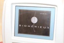 Cargar imagen en el visor de la galería, Biomerieux Vitek 2 Smart Carrier Station
