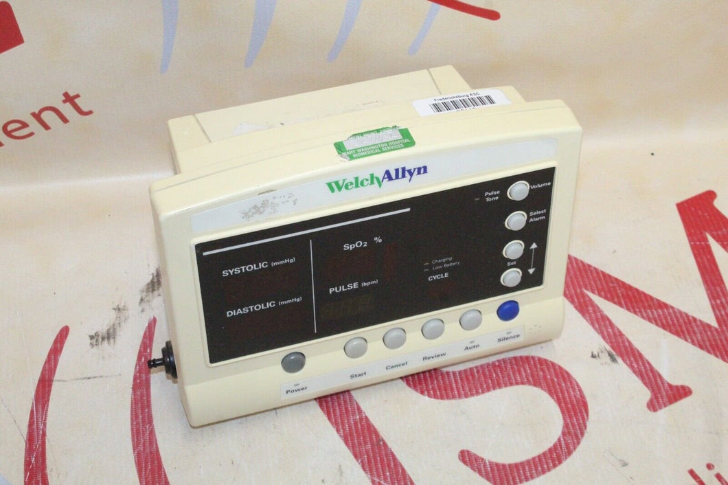 Welch Allyn 52000 Series Vital Signs Monitor NIBP SpO2 Temperature