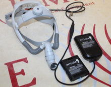 Cargar imagen en el visor de la galería, INTEGRA 90500 LED HEADSET (2) BATTERY 90522 (1) HOLSTER 90521 (1) CHARGER 90524
