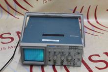 Cargar imagen en el visor de la galería, Tektronix 2201 Digital Storage Oscilloscope
