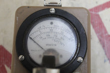 Cargar imagen en el visor de la galería, Eberline E520 Geiger Counter
