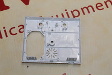 Cargar imagen en el visor de la galería, Face Plate To The Mindray AG 5 Gas Module - 6800-30-50502
