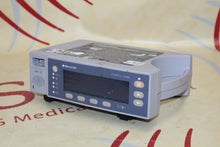 Load image into Gallery viewer, Nellcor OxiMax N-600x SpO2 Pulse Monitor
